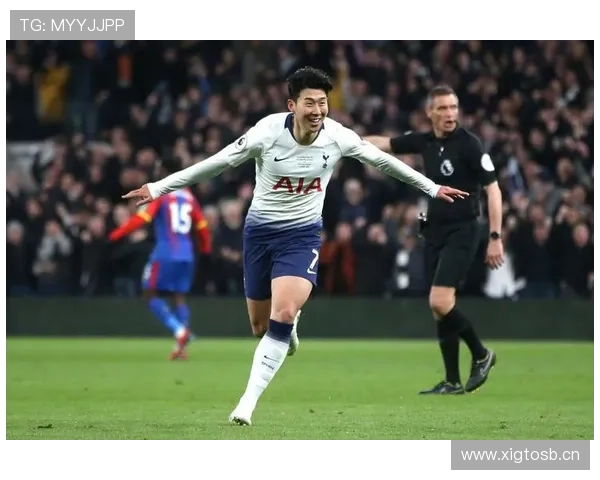 拉沙德·刘易斯通过精准无球跑动提升关键进攻效率