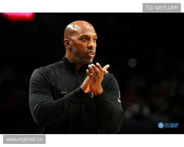 比卢普斯无球跑动串联进攻，改变掘金战术节奏